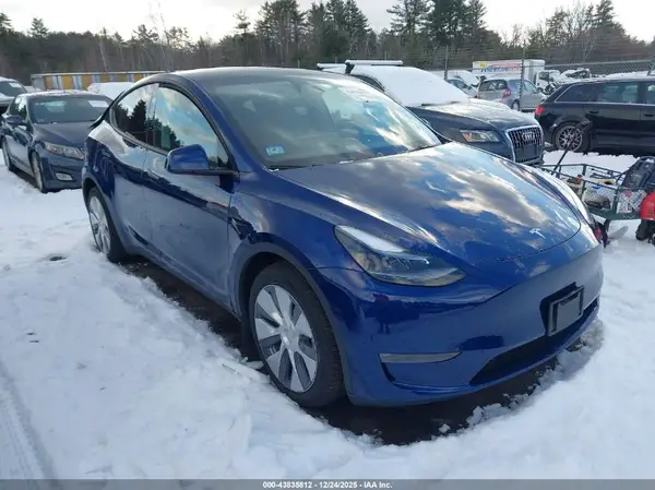 7SAYGDEE0RA247723 2024 TESLA MODEL Y - Image 1