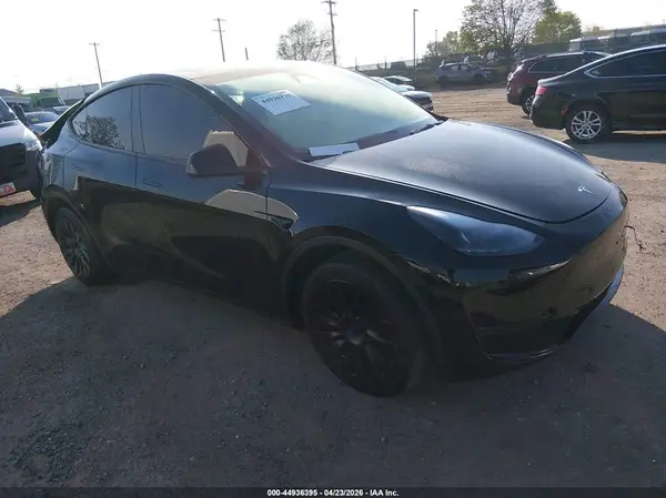 7SAYGDEE0RA248189 2024 TESLA MODEL Y - Image 1