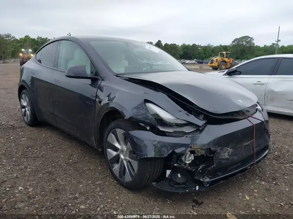 2024 TESLA MODEL Y auction photo 6