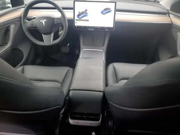 7SAYGDEE0RA250394 2024 TESLA MODEL Y - Image 8
