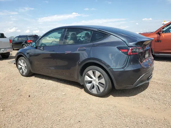 7SAYGDEE0RA252078 2024 TESLA MODEL Y - Image 2