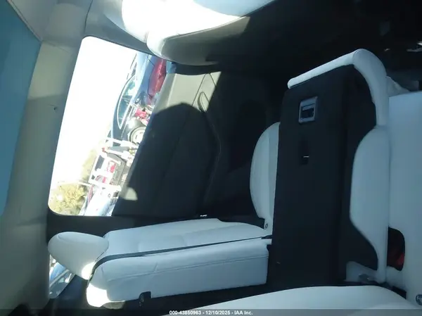 7SAYGDEE0RA252906 2024 TESLA MODEL Y - Image 8