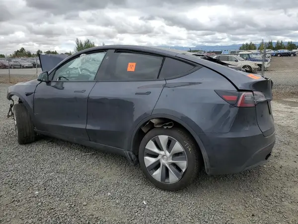 7SAYGDEE0RA253988 2024 TESLA MODEL Y - Image 2