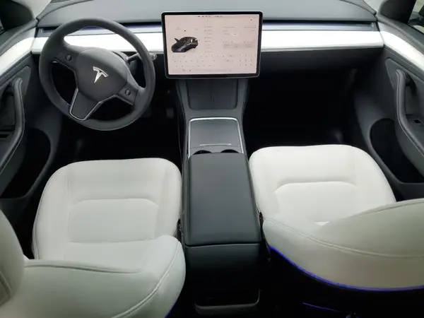 7SAYGDEE0RA255613 2024 TESLA MODEL Y - Image 8