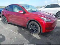 7SAYGDEE0RA257555 2024 TESLA MODEL Y