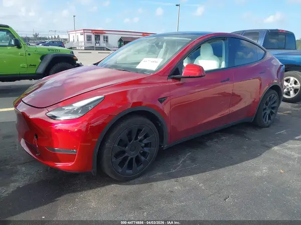 7SAYGDEE0RA257555 2024 TESLA MODEL Y - Image 2