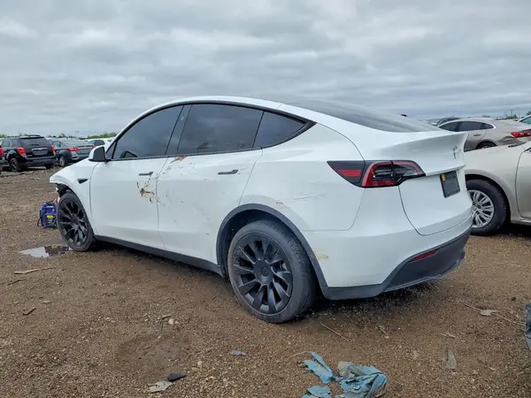 7SAYGDEE0RA257734 2024 TESLA MODEL Y - Image 2