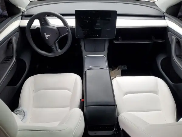 7SAYGDEE0RA257734 2024 TESLA MODEL Y - Image 8