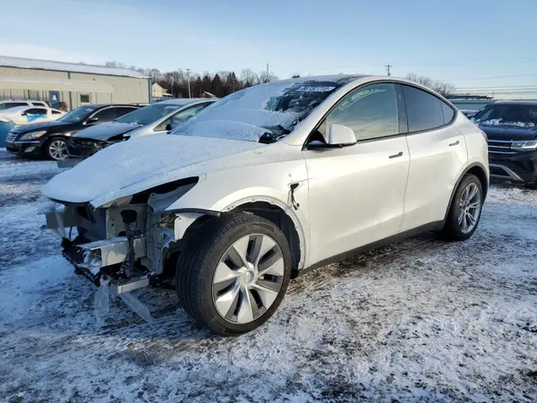 7SAYGDEE0RA257913 2024 TESLA MODEL Y - Image 1