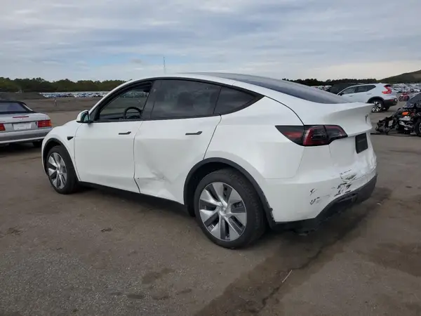 7SAYGDEE0RA259497 2024 TESLA MODEL Y - Image 2