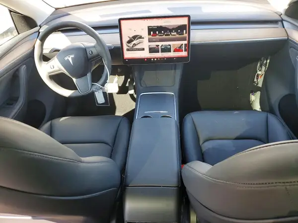 7SAYGDEE0RA260228 2024 TESLA MODEL Y - Image 8
