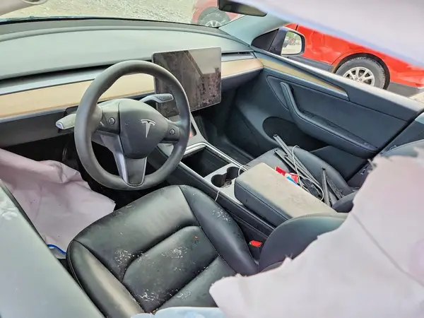 7SAYGDEE0RA261119 2024 TESLA MODEL Y - Image 8