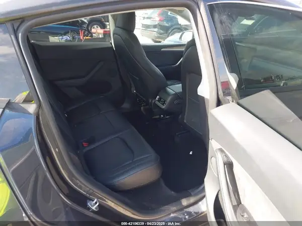 7SAYGDEE0RA263842 2024 TESLA MODEL Y - Image 8