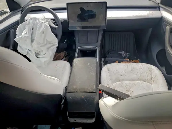 7SAYGDEE0RA265588 2024 TESLA MODEL Y - Image 8