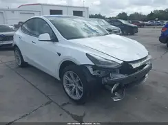 7SAYGDEE0RA265770 2024 TESLA MODEL Y