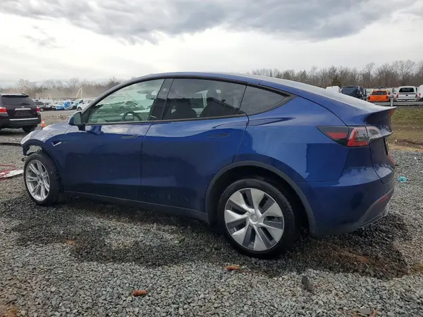 7SAYGDEE0RA271472 2024 TESLA MODEL Y - Image 2