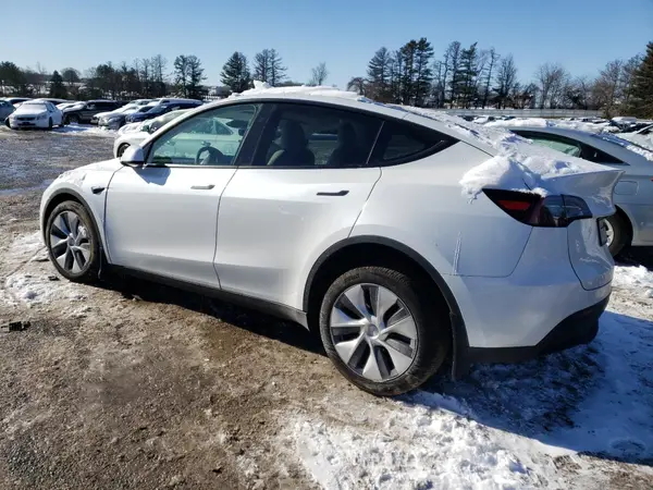 7SAYGDEE0RA276123 2024 TESLA MODEL Y - Image 2