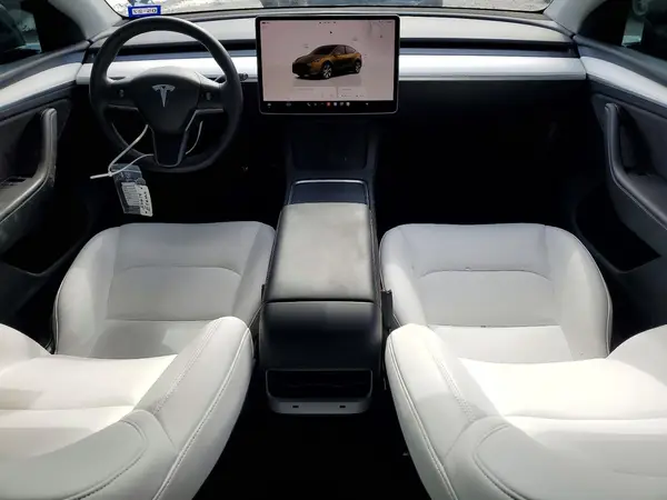 7SAYGDEE0RA277322 2024 TESLA MODEL Y - Image 8