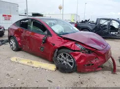 7SAYGDEE0RA279426 2024 TESLA MODEL Y