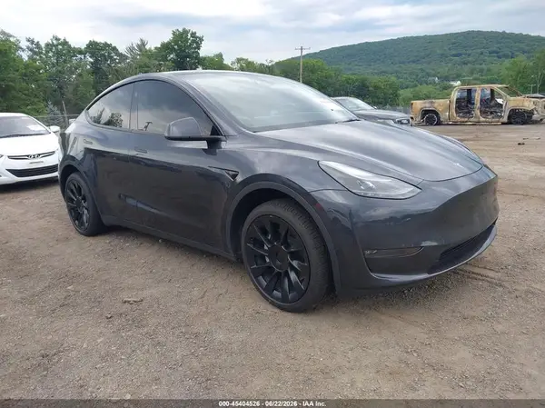 7SAYGDEE0RA281645 2024 TESLA MODEL Y - Image 1