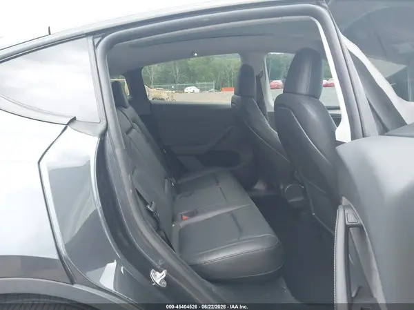 7SAYGDEE0RA281645 2024 TESLA MODEL Y - Image 8