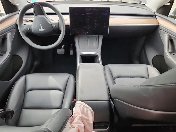 7SAYGDEE0RA283024 2024 TESLA MODEL Y - Image 8
