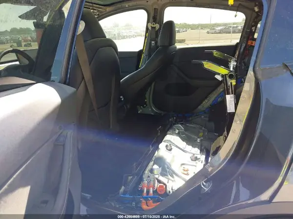 7SAYGDEE0RA285677 2024 TESLA MODEL Y - Image 8