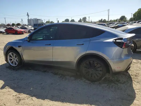 7SAYGDEE0RA288000 2024 TESLA MODEL Y - Image 2