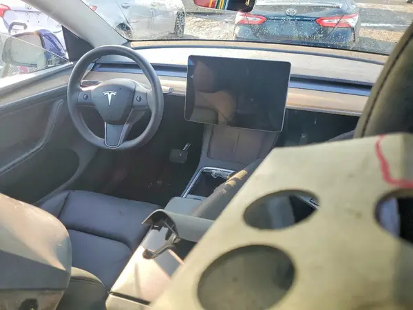 7SAYGDEE0RA301084 2024 TESLA MODEL Y - Image 8