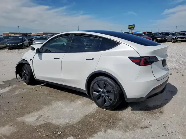 7SAYGDEE0RA313929 2024 TESLA MODEL Y - Image 2