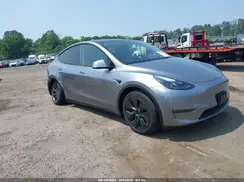 7SAYGDEE0RA318015 2024 TESLA MODEL Y