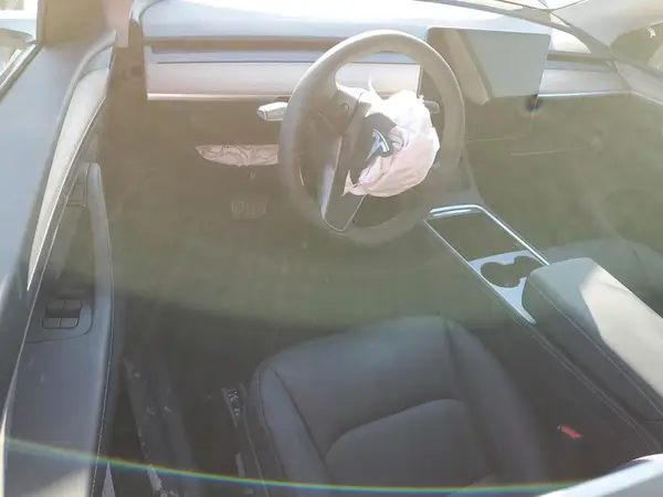 7SAYGDEE0RA329399 2024 TESLA MODEL Y - Image 8