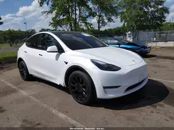 7SAYGDEE0RA332223 2024 TESLA MODEL Y