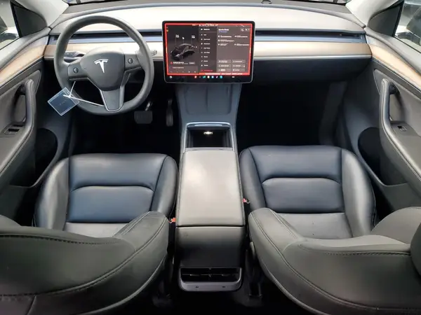 7SAYGDEE0RF002455 2024 TESLA MODEL Y - Image 8