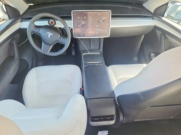7SAYGDEE0RF005209 2024 TESLA MODEL Y - Image 8