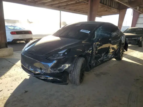 7SAYGDEE0RF006750 2024 TESLA MODEL Y - Image 1