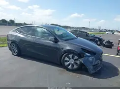 7SAYGDEE0RF007882 2024 TESLA MODEL Y
