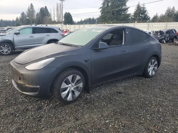 7SAYGDEE0RF014038 2024 TESLA MODEL Y - Image 1