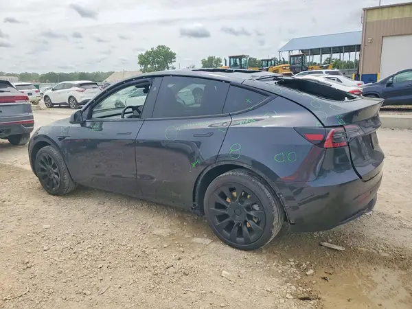 7SAYGDEE0RF024973 2024 TESLA MODEL Y - Image 2
