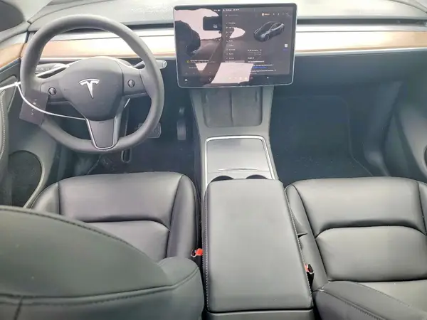 7SAYGDEE0RF024973 2024 TESLA MODEL Y - Image 8