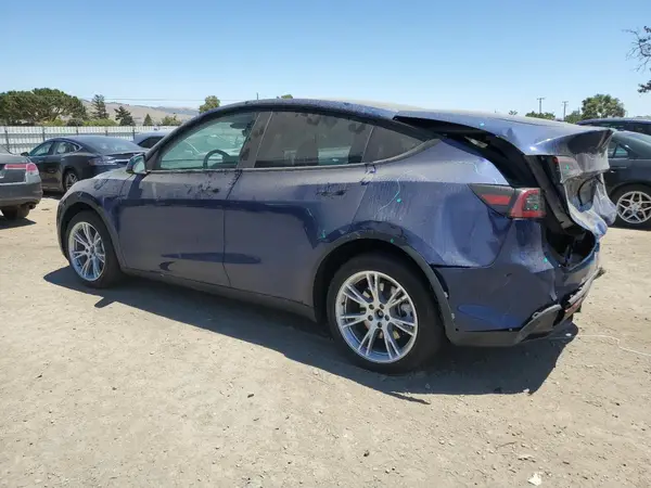 7SAYGDEE0RF035181 2024 TESLA MODEL Y - Image 2
