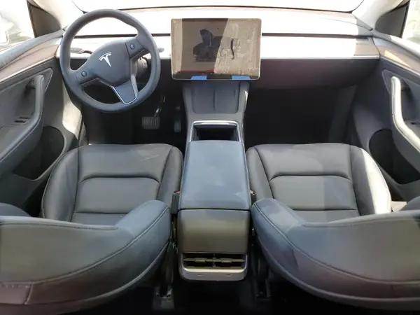 7SAYGDEE0RF035181 2024 TESLA MODEL Y - Image 8