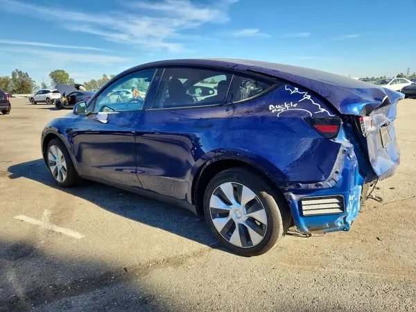 7SAYGDEE0RF054524 2024 TESLA MODEL Y - Image 2
