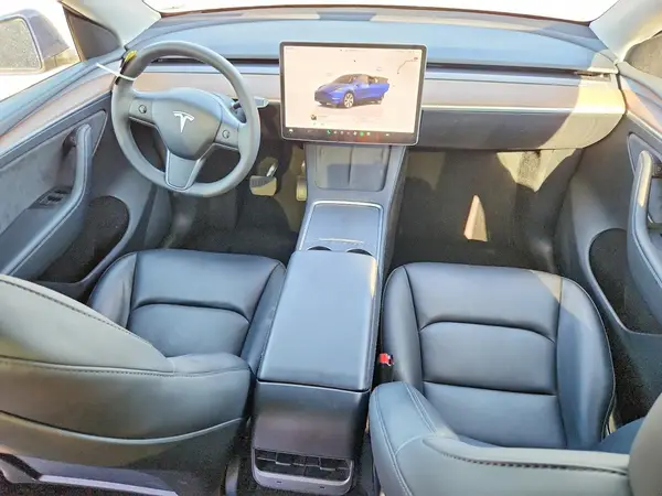 7SAYGDEE0RF054524 2024 TESLA MODEL Y - Image 8