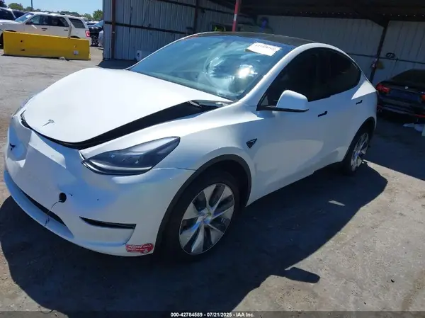 7SAYGDEE0RF056824 2024 TESLA MODEL Y - Image 2