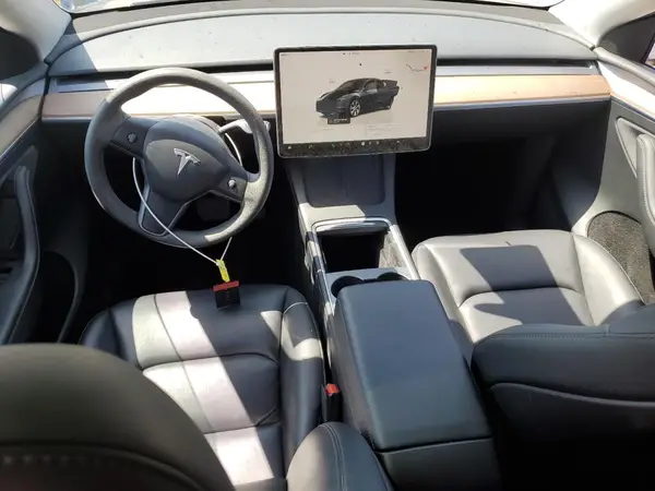 7SAYGDEE0RF062395 2024 TESLA MODEL Y - Image 8