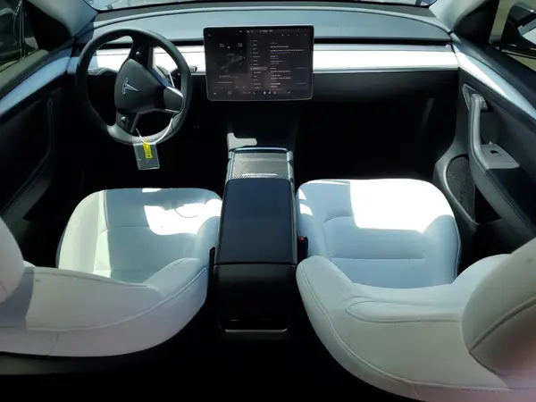 7SAYGDEE0RF064292 2024 TESLA MODEL Y - Image 8