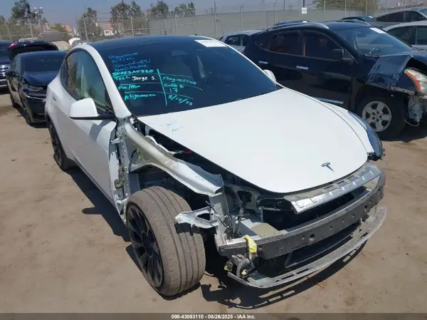 7SAYGDEE0RF066186 2024 TESLA MODEL Y - Image 1