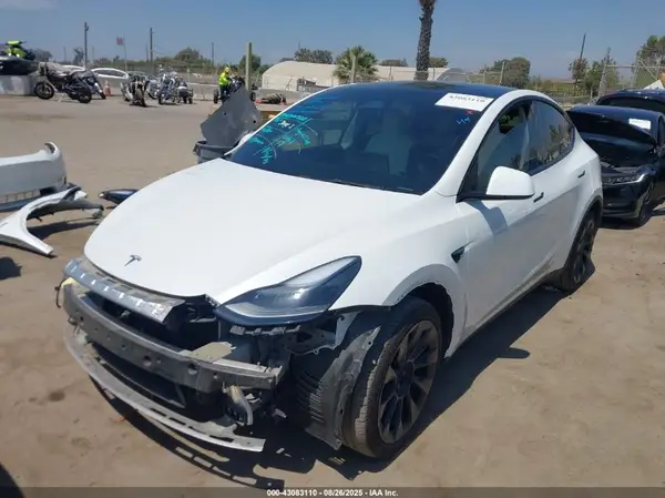 7SAYGDEE0RF066186 2024 TESLA MODEL Y - Image 2