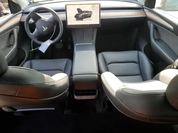 7SAYGDEE0RF077138 2024 TESLA MODEL Y - Image 8